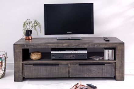 Moderní stolek pod TV z masivu Iron Craft Mango šedá 130cm